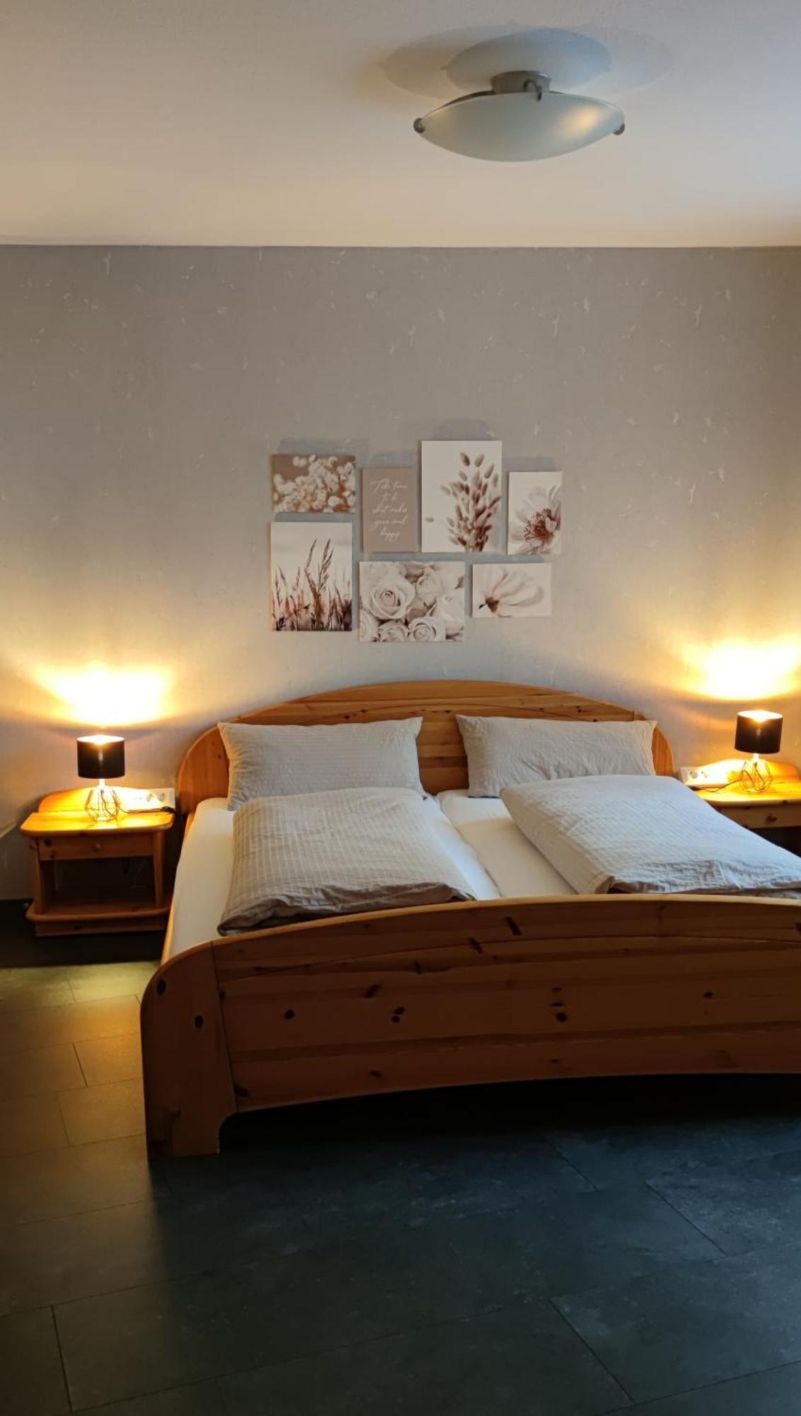 Ferienwohnung Nadine Petschler Obereisenheim 외부 사진